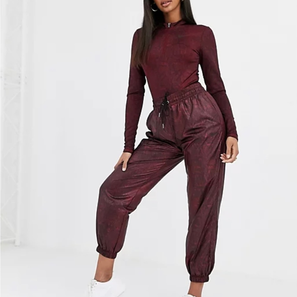 Nike joggers